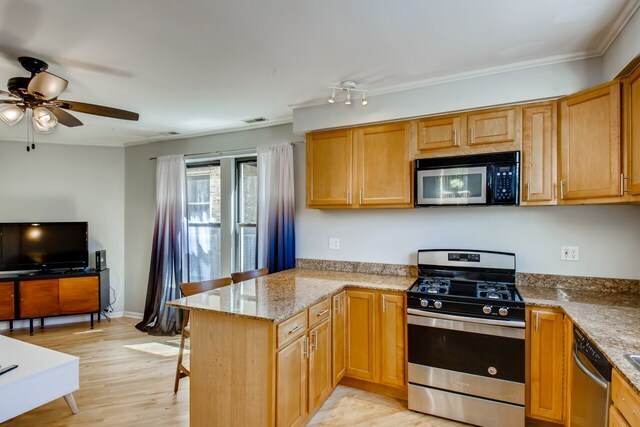 Foto del edificio - 1627 W Columbia Ave