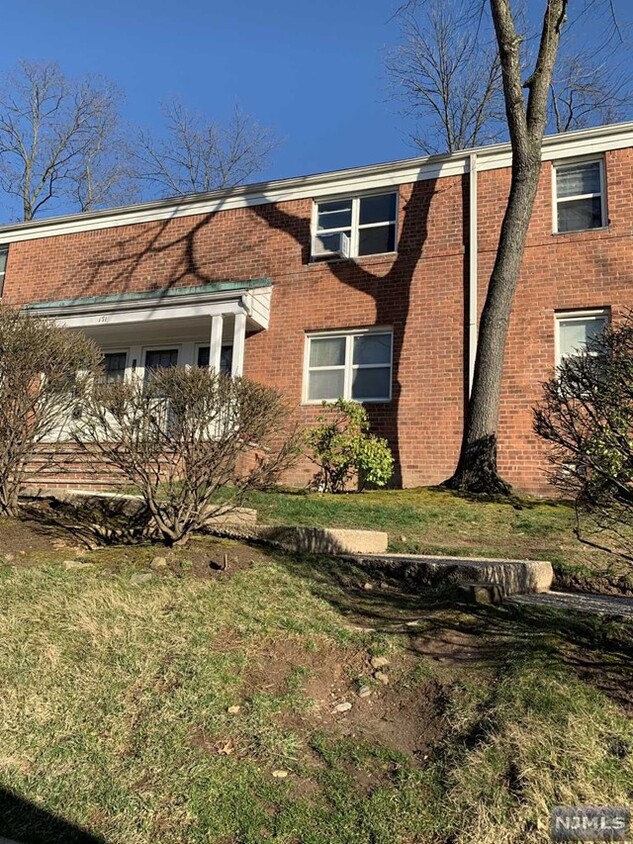 Foto principal - 171 Fort Lee Rd