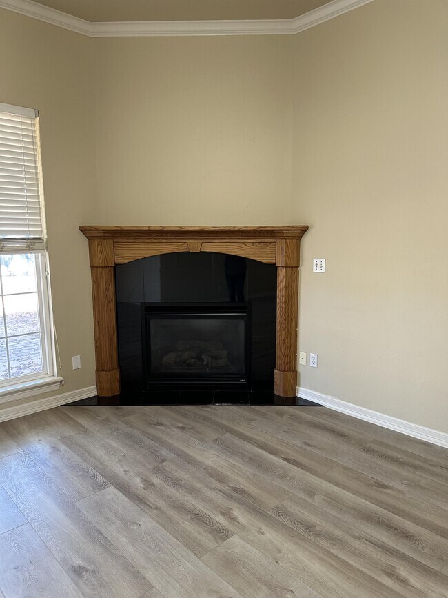 Foto del edificio - 4616 Alpine Pl