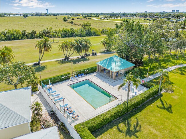 Foto del edificio - 2320 Terra Ceia Bay Blvd