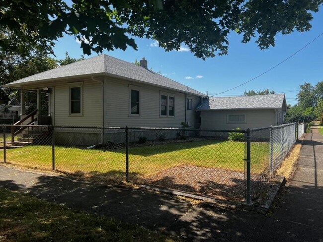 Foto del edificio - 1510 Bellevue St SE