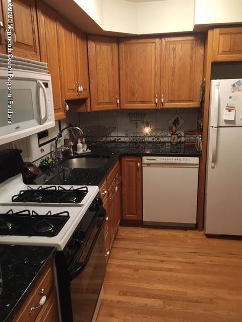 Building Photo - 111 5th Ave