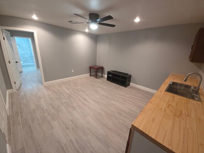 Foto del edificio - 126 Postwood Dr