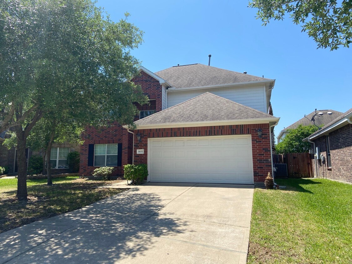 Foto principal - 18011 Rustic Brook Ct