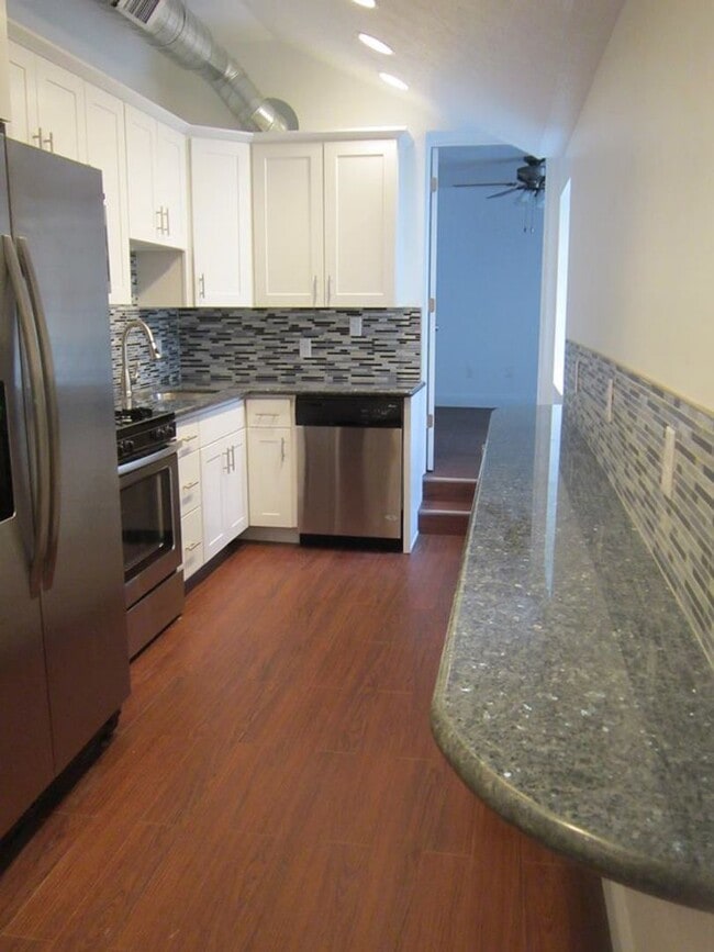 Photo - 2528 Carey Wy Apartment