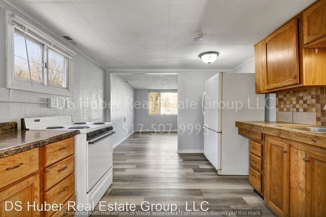 Building Photo - 3 br, 1 bath House - 2407 Fielding Dr