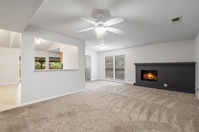 Building Photo - 405 Fort Drum Dr