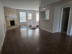 Building Photo - 7942 Grow Ln