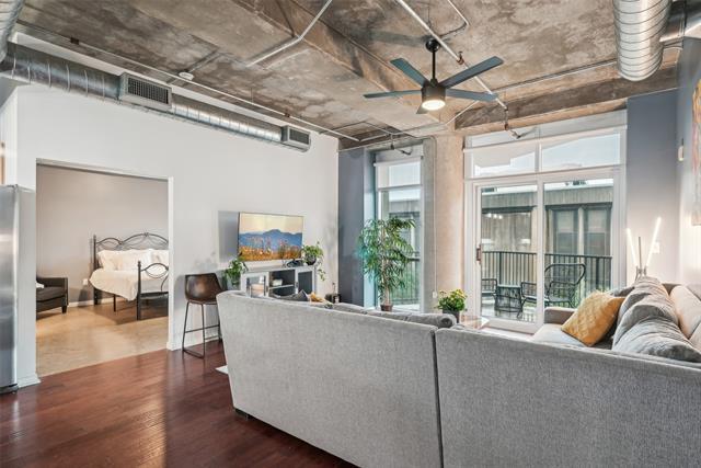 Foto del edificio - 1001 Belleview St