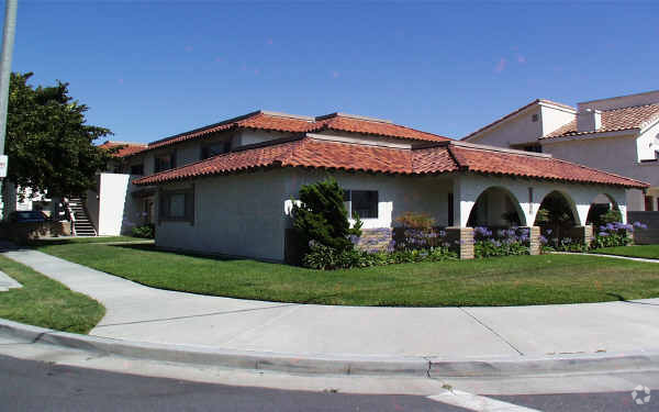 Building Photo - 16742 Hoskins St