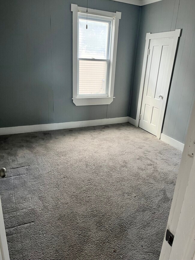 300 Sawyer St Unit 3, New Bedford, MA 02746 Apartments in New Bedford