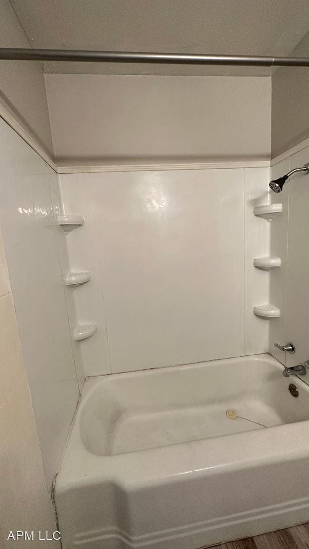 Building Photo - 3 br, 1 bath House - 2004 Filhoil Ave