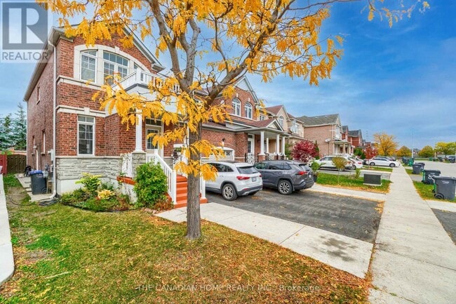 Building Photo - 92 Maddybeth Crescent