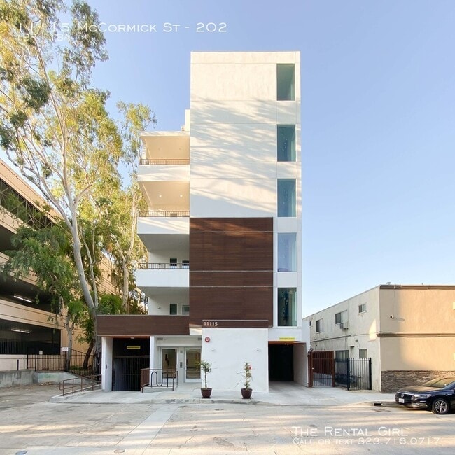 Building Photo - 11115 McCormick St