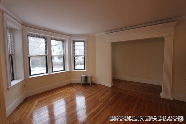 Building Photo - 283 St Paul St