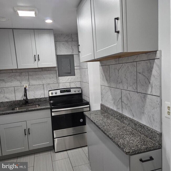 Foto del edificio - 2824 31st St SE