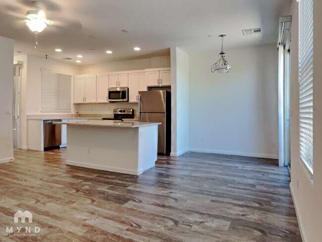 Foto del edificio - 22125 N 29th Ave