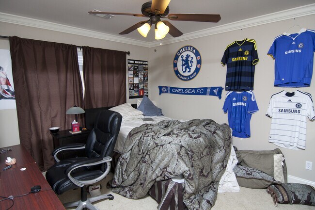 Foto del edificio - 159 Falls Grove Drive