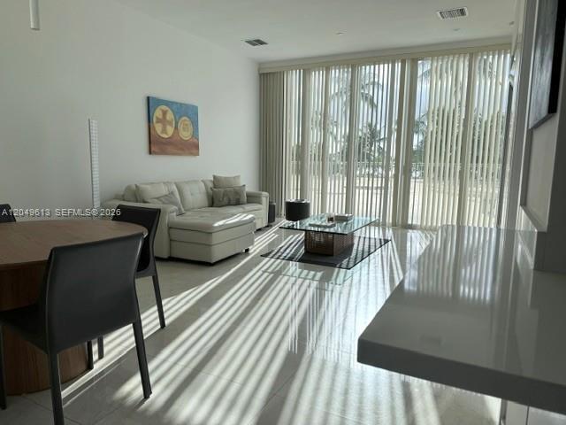 Building Photo - 881 Ocean Dr