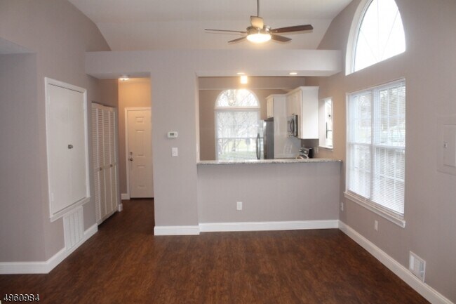 Building Photo - 228 Long Meadow Rd