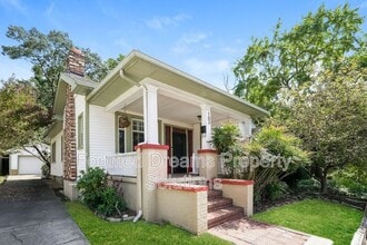Building Photo - 103 S Sunset Dr
