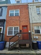 Building Photo - 2332 Fox Wy