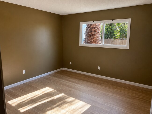 Foto del edificio - 1271 Murray Ave