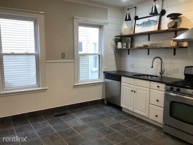 Building Photo - 2 br, 1 bath Condo - 49 Houghton St