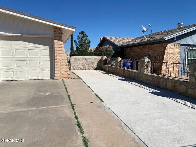 Foto del edificio - 4717 G V Underwood Dr