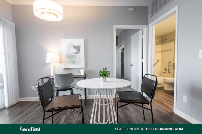 Foto del edificio - 7846 W Mansfield Pkwy