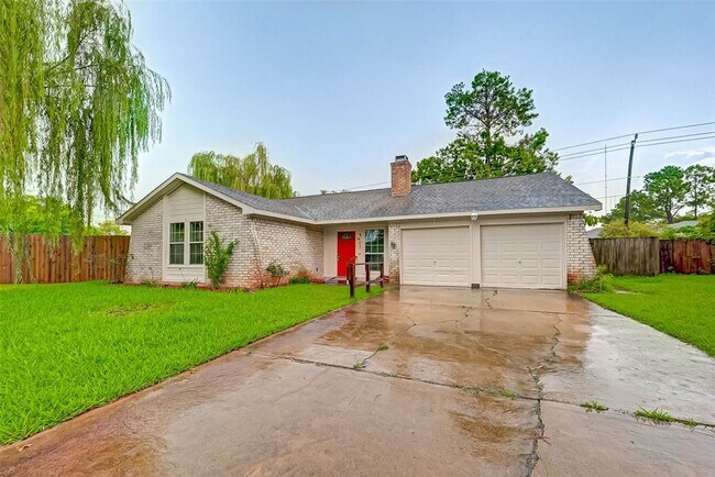 Building Photo - 2907 Meadowview Dr