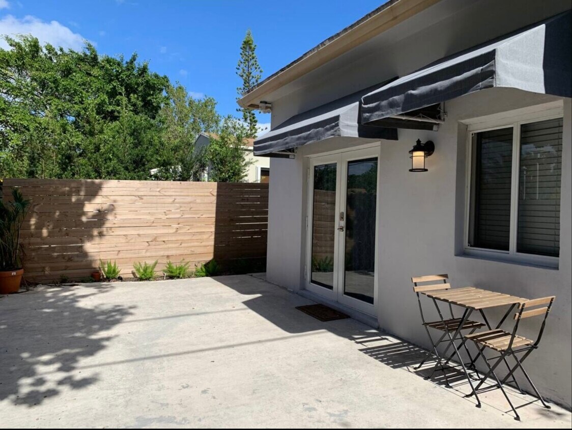 Primary Photo - 2605 SW 24th Ave
