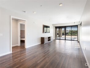 Building Photo - 2460 E Serene Ave