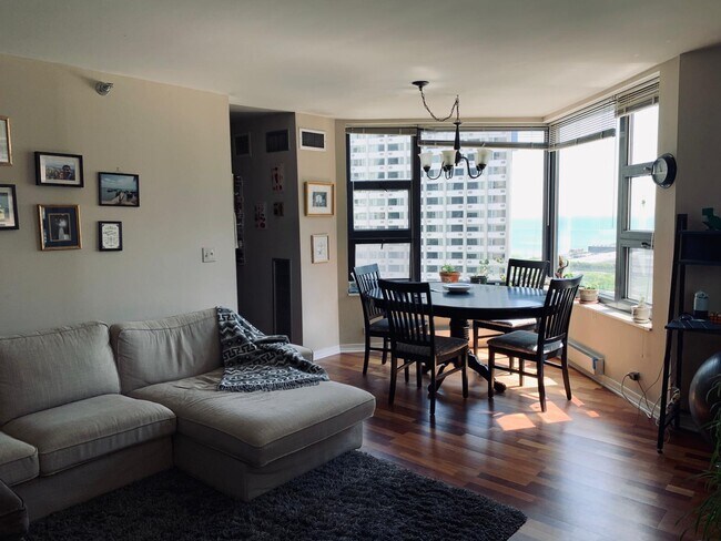 Foto del edificio - 401 E Ontario St