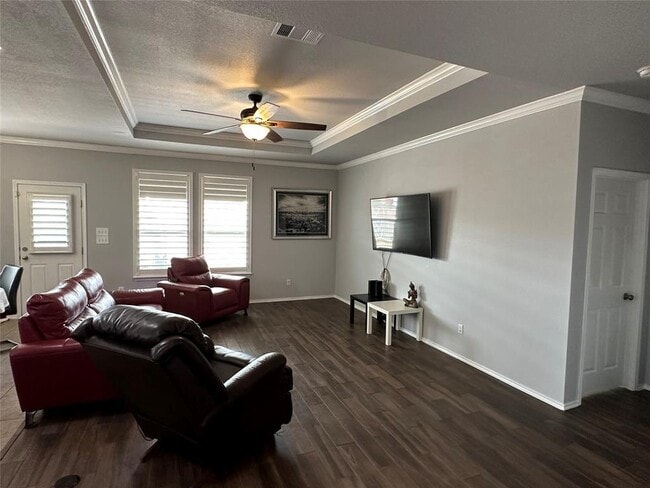 Foto del edificio - 755 Hoot Owl Ln S