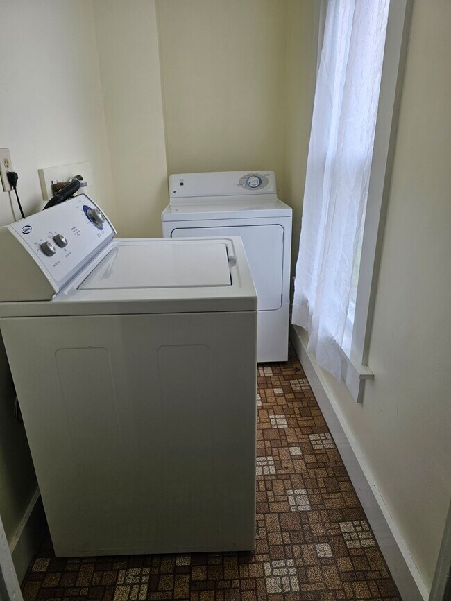 Laundry - 57 Wilder Ave