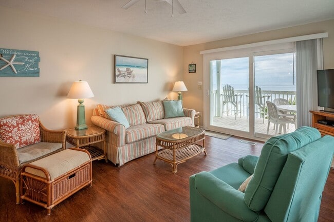 Building Photo - OCEANFRONT OFF-SEASON MONTHLY RENTAL - OCT...