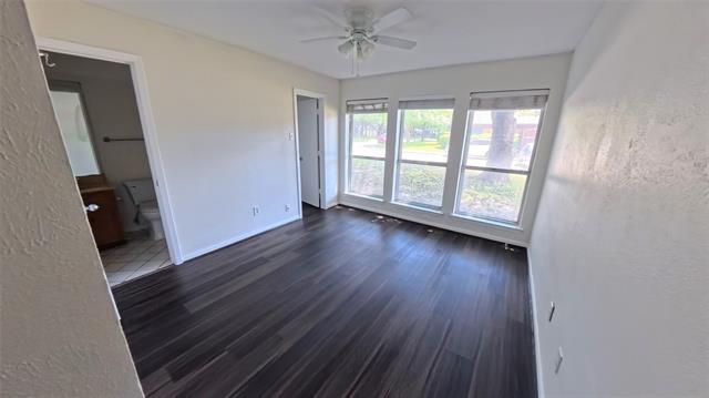 Foto del edificio - 7215 Cutter Mill Dr