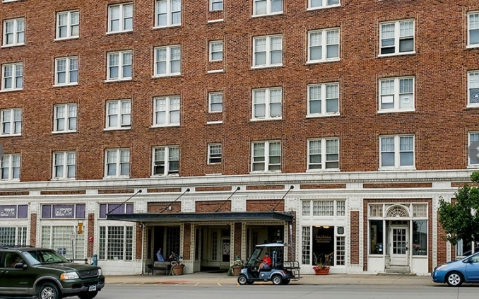 Primary Photo - Historic Hotel Iowa