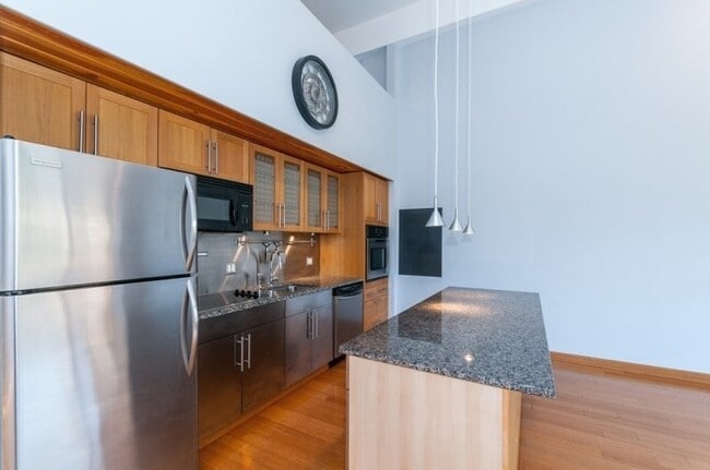 Foto del edificio - 290 Pleasant St