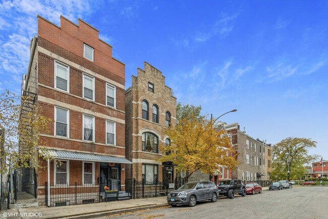 Building Photo - 1743 W 18th Pl