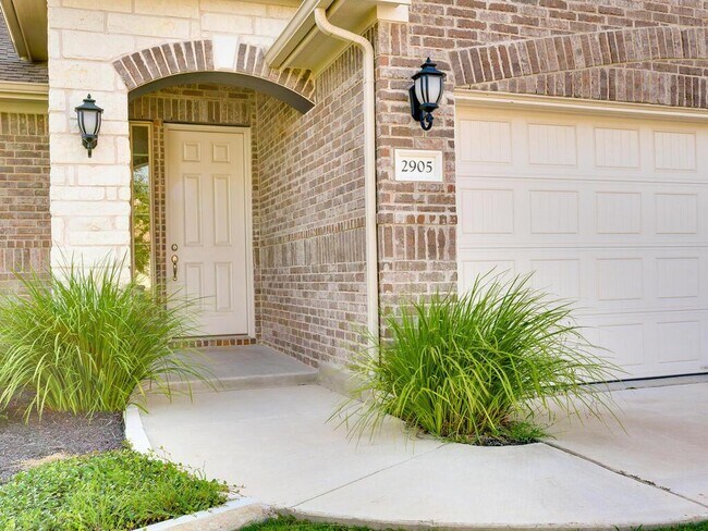 Foto del edificio - 2905 Coral Valley Dr