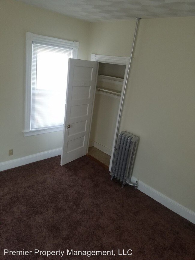 Building Photo - 23 Elmdale Ave