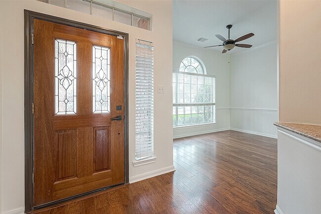 Foto del edificio - 23759 River Pl Dr