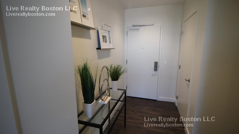 Foto principal - 175 N Harvard St