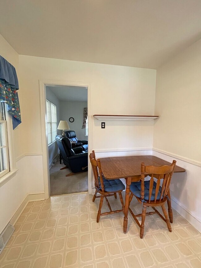 Building Photo - Fully Furnished~All Inclusive~Waiting For YOU!