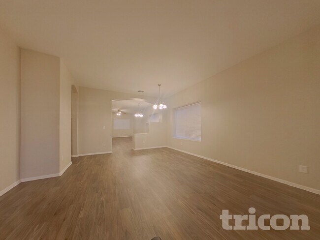 Foto del edificio - 11638 W Jackson St