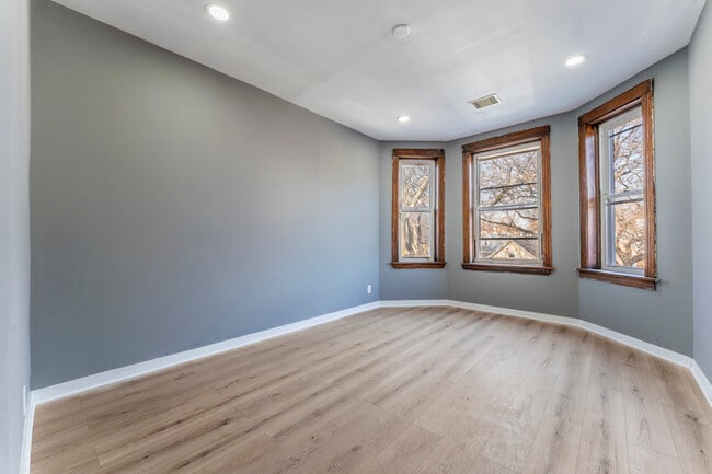 Foto del edificio - 2643 W 21st Pl