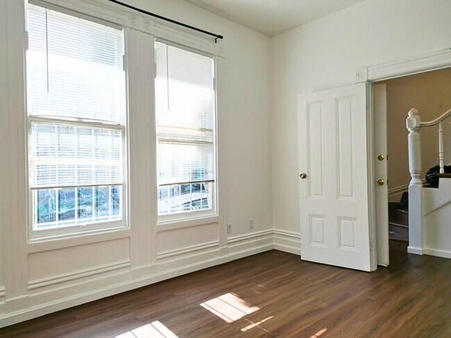 Foto del edificio - 122 Webster St