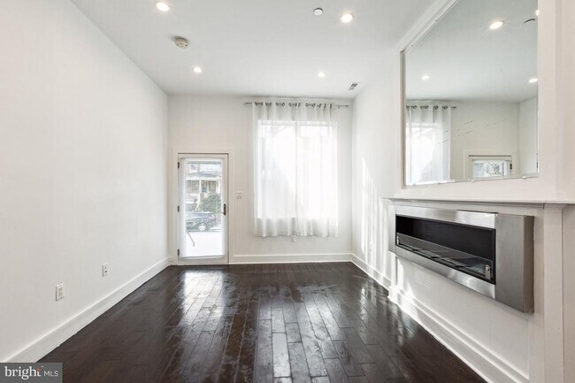Foto del edificio - 1361 Oak St NW